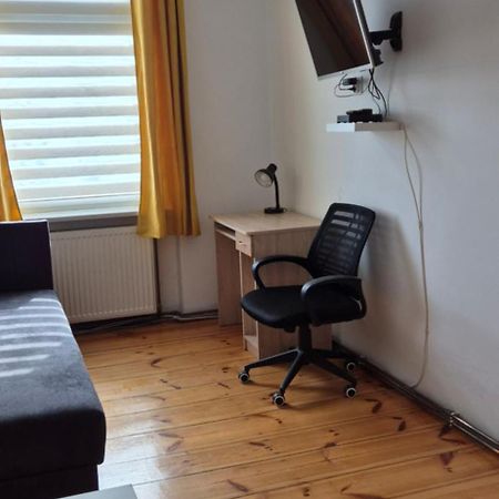 Hostel Tulip - Pokoj Jednoosobowy Nr 3 Ze Wspolna Lazienka I Kuchnia Szczecin Bagian luar foto