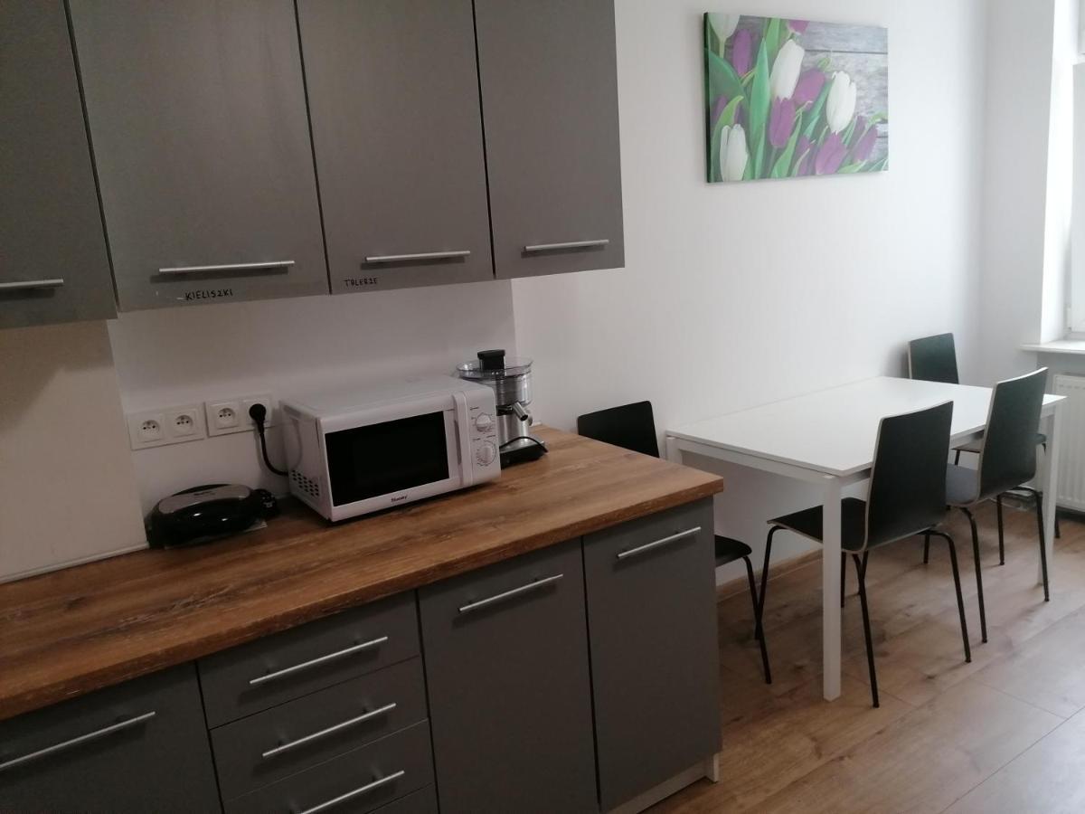 Hostel Tulip - Pokoj Jednoosobowy Nr 3 Ze Wspolna Lazienka I Kuchnia Szczecin Bagian luar foto