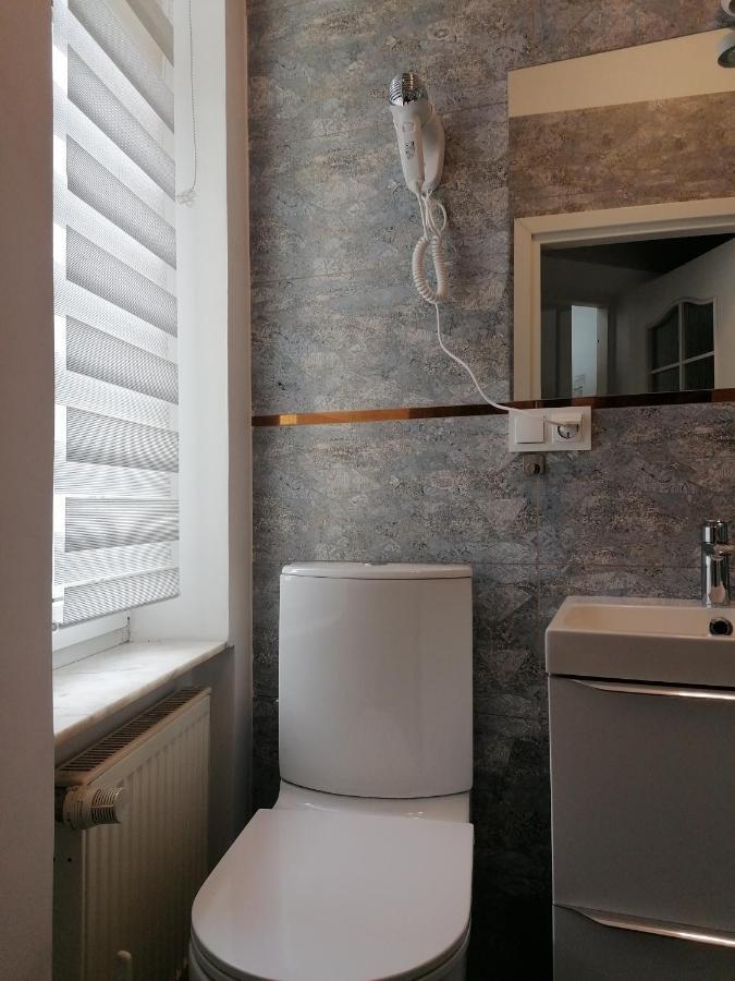 Hostel Tulip - Pokoj Jednoosobowy Nr 3 Ze Wspolna Lazienka I Kuchnia Szczecin Bagian luar foto